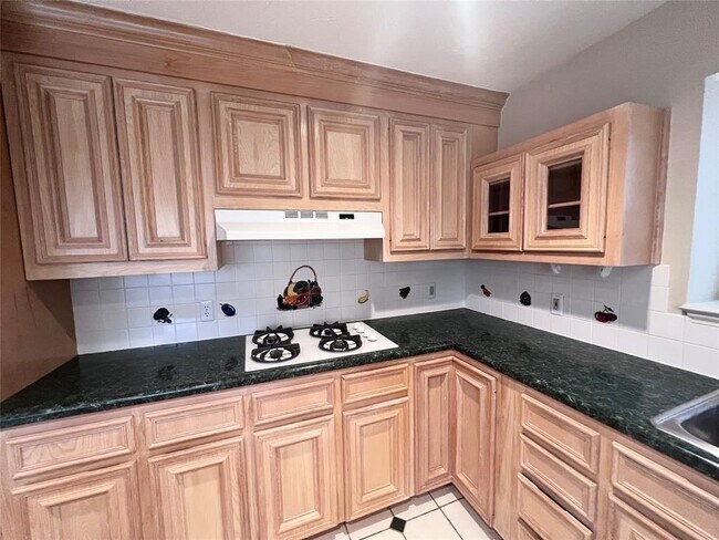 Building Photo - 6123 Abilene Trl