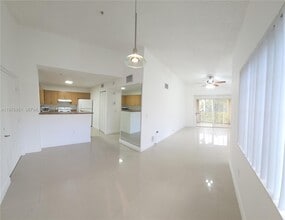 Building Photo - 2031 Renaissance Blvd