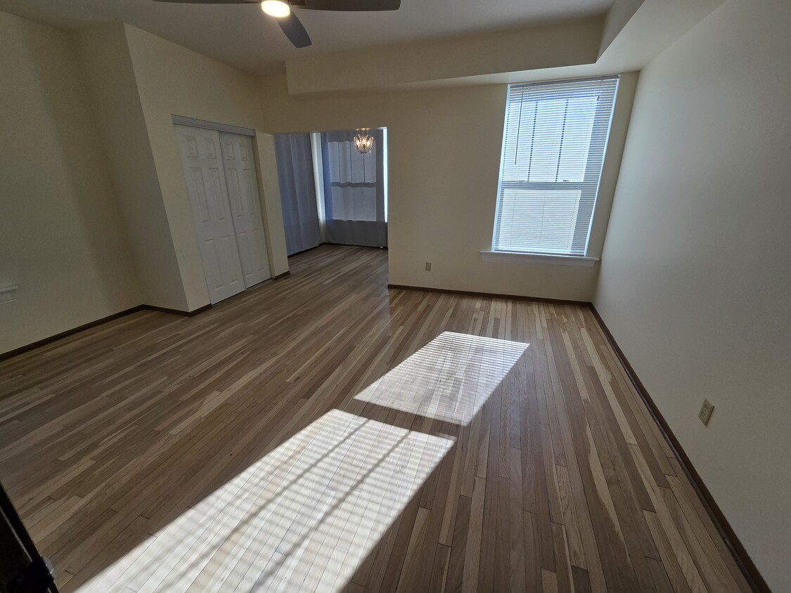 Bedroom 1 - 6273 Delmar Blvd