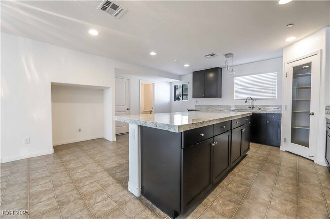 Building Photo - 1525 Spiced Wine Ave