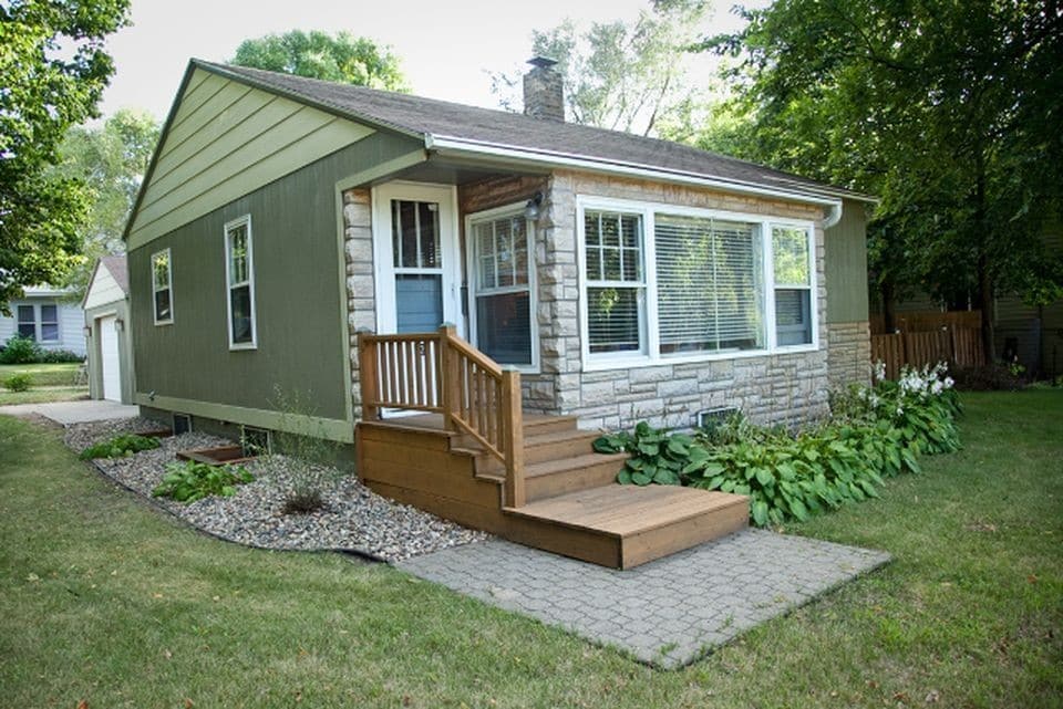 Primary Photo - 620 4th Avenue East