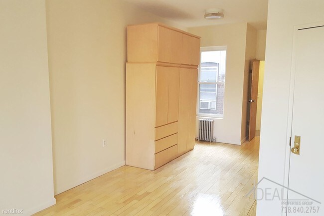 Foto del edificio - 37 Kingsland Ave