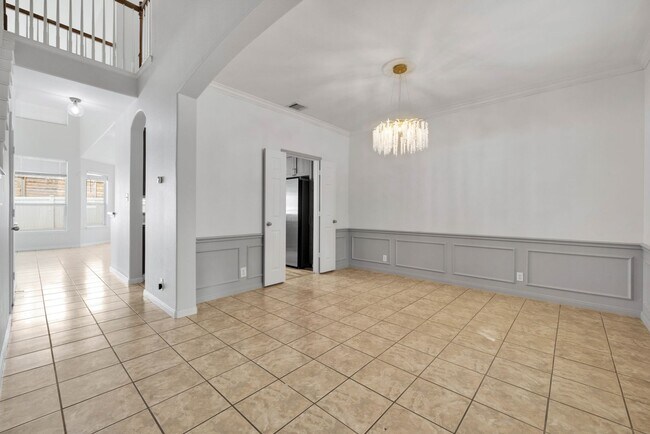 Building Photo - 136 Brook Shire