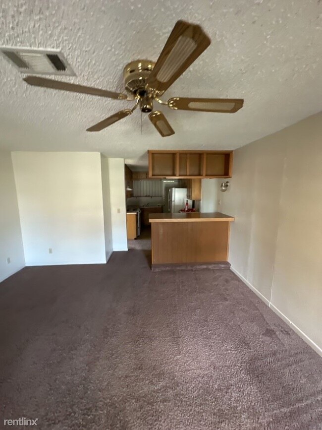 Building Photo - 1 br, 1 bath House - 730 Sutton Dr