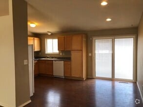 Building Photo - 406 Bramble Ct
