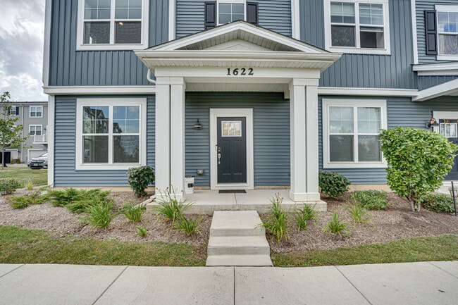 Building Photo - 1622 Albany St