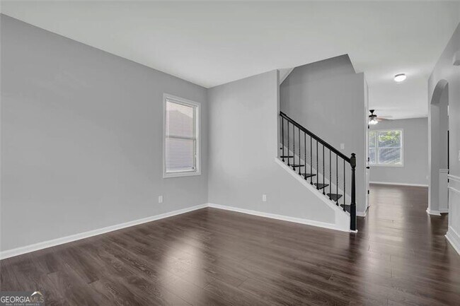 Foto del edificio - 581 Collingsworth Ln NE