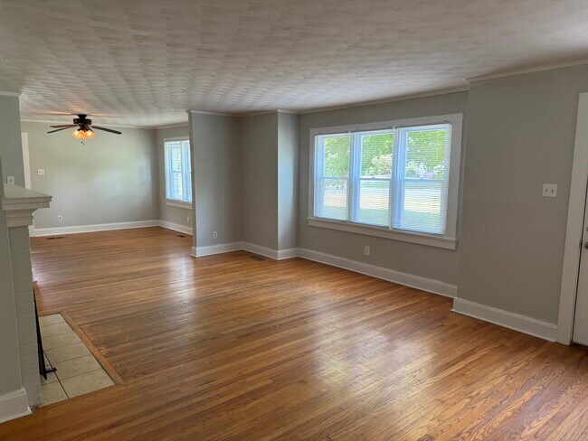 Foto del edificio - 701 Greenlawn Ave
