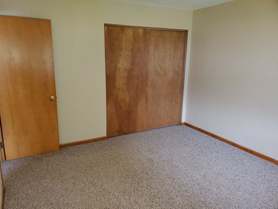 Bed Room - 201 Logan St