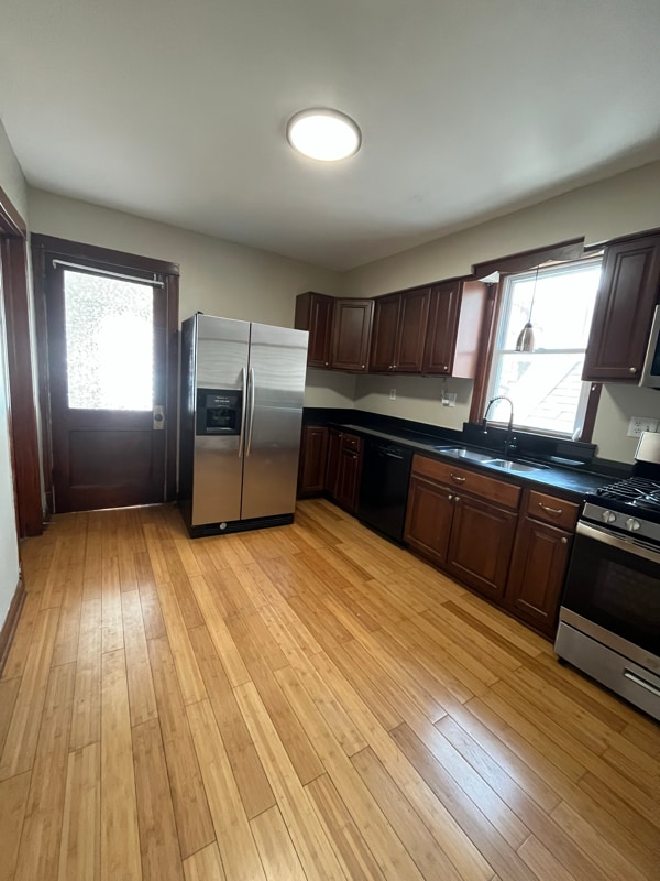 Building Photo - 3641 S Honore St