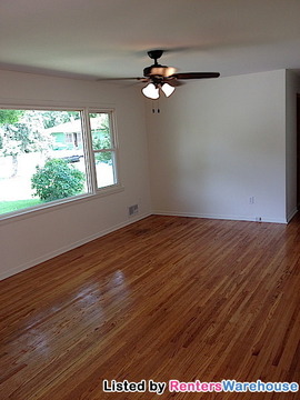 Building Photo - 8901 Wally Dr
