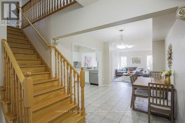 Building Photo - 118 Julliard Dr