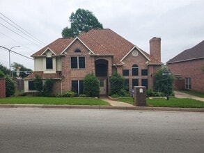 Building Photo - 4201 Murwick Dr