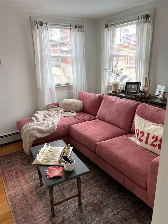 Foto del edificio - 519 Bennington St