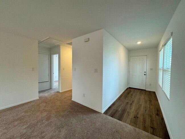 Foto del edificio - 184 Chapel Beck Dr