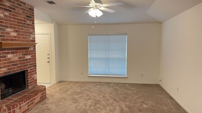 Building Photo - 3/2 Park Place Duplex