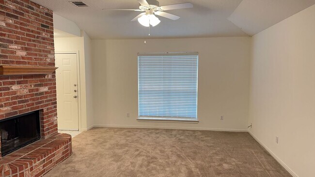 Foto del edificio - 3/2 Park Place Duplex