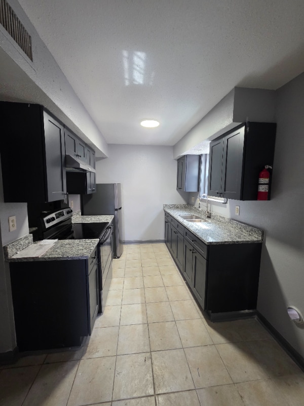 Foto del edificio - 7831 Sail St