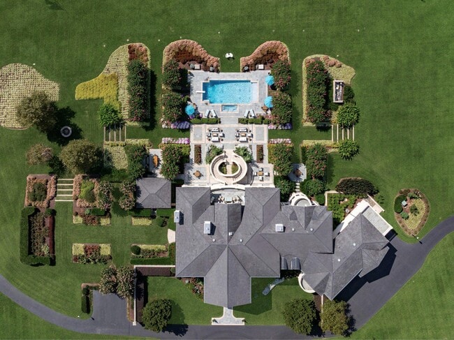 Foto del edificio - 200 Bridgeview Ln