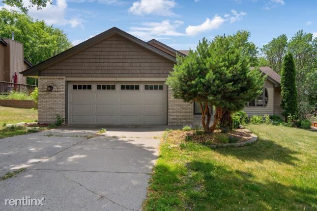 Foto del edificio - 4 br, 2 bath House - 4339 i River Bend Place
