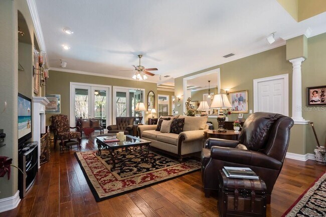 Building Photo - 4841 Edgemont Ct
