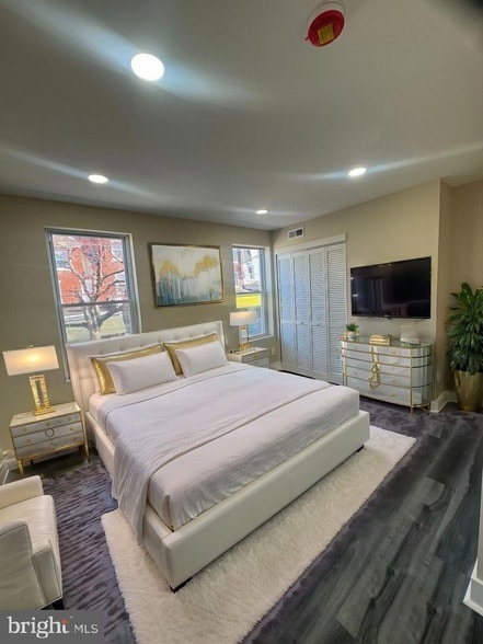 Photo - 459 High St Townhome