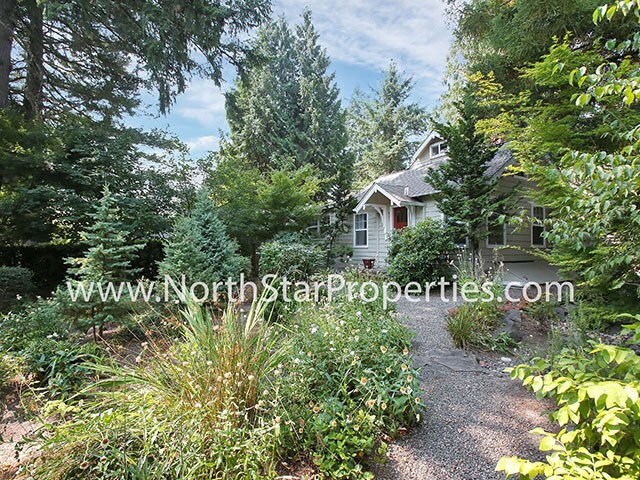 Foto del edificio - Wonderful Lake Oswego First Addition Hideaway