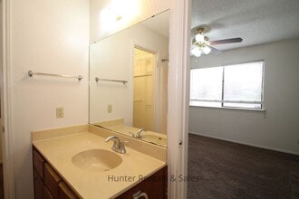 Building Photo - 1100 Goodhue Dr