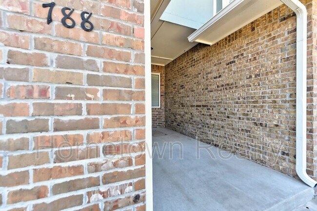 Foto del edificio - 788 SW 13th St