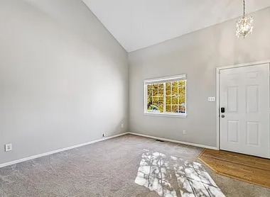 Building Photo - 5341 E 129th Way