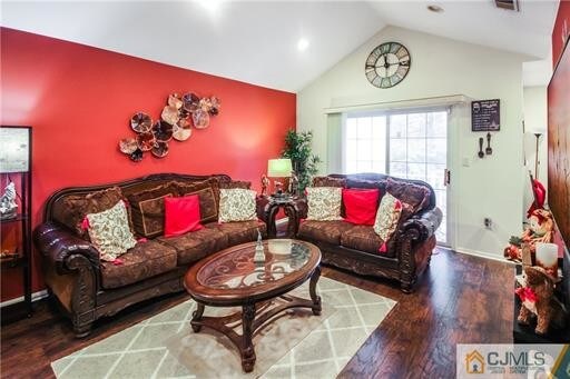 Building Photo - 406 Cypress Ln