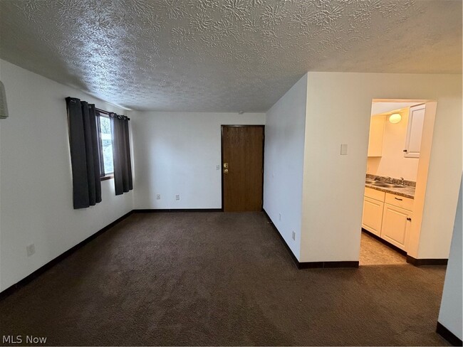 Foto del edificio - 4107 Orchard Dale Dr NW