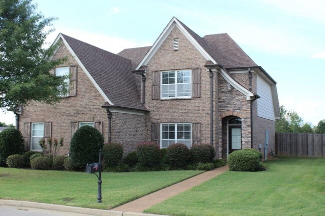 Building Photo - 1212 Woodland Manor Blvd