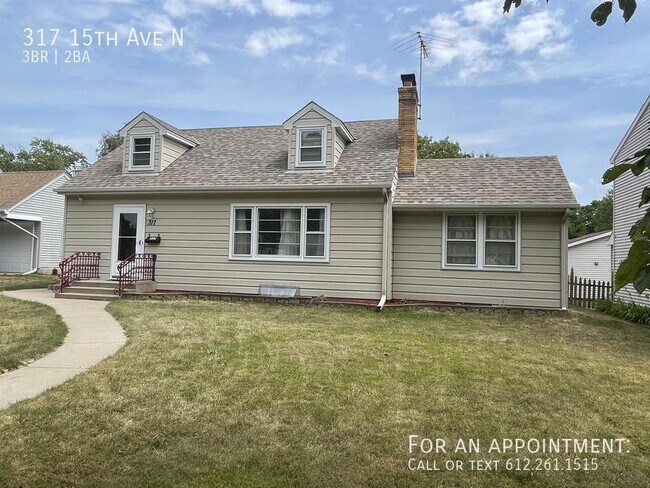 Building Photo - 317 15th Ave N