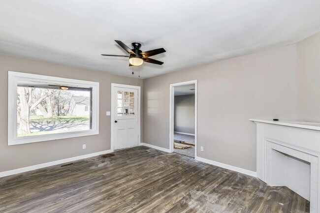 Foto del edificio - 238 S Mt Carmel St