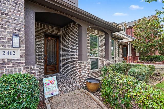 Building Photo - 2412 Lynbridge Dr