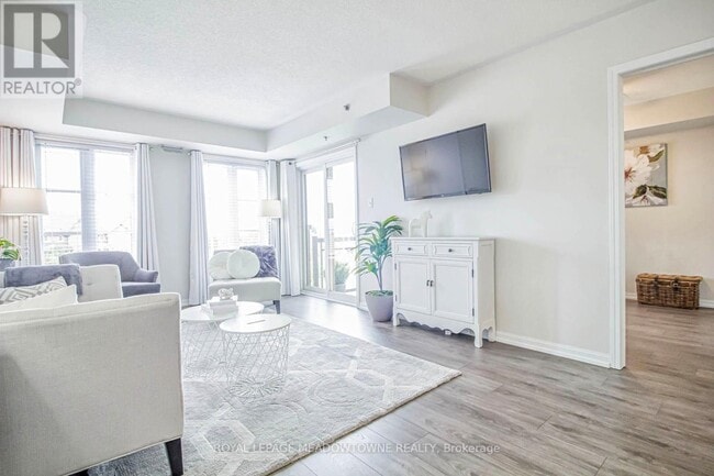 Building Photo - 3070 Rotary Way