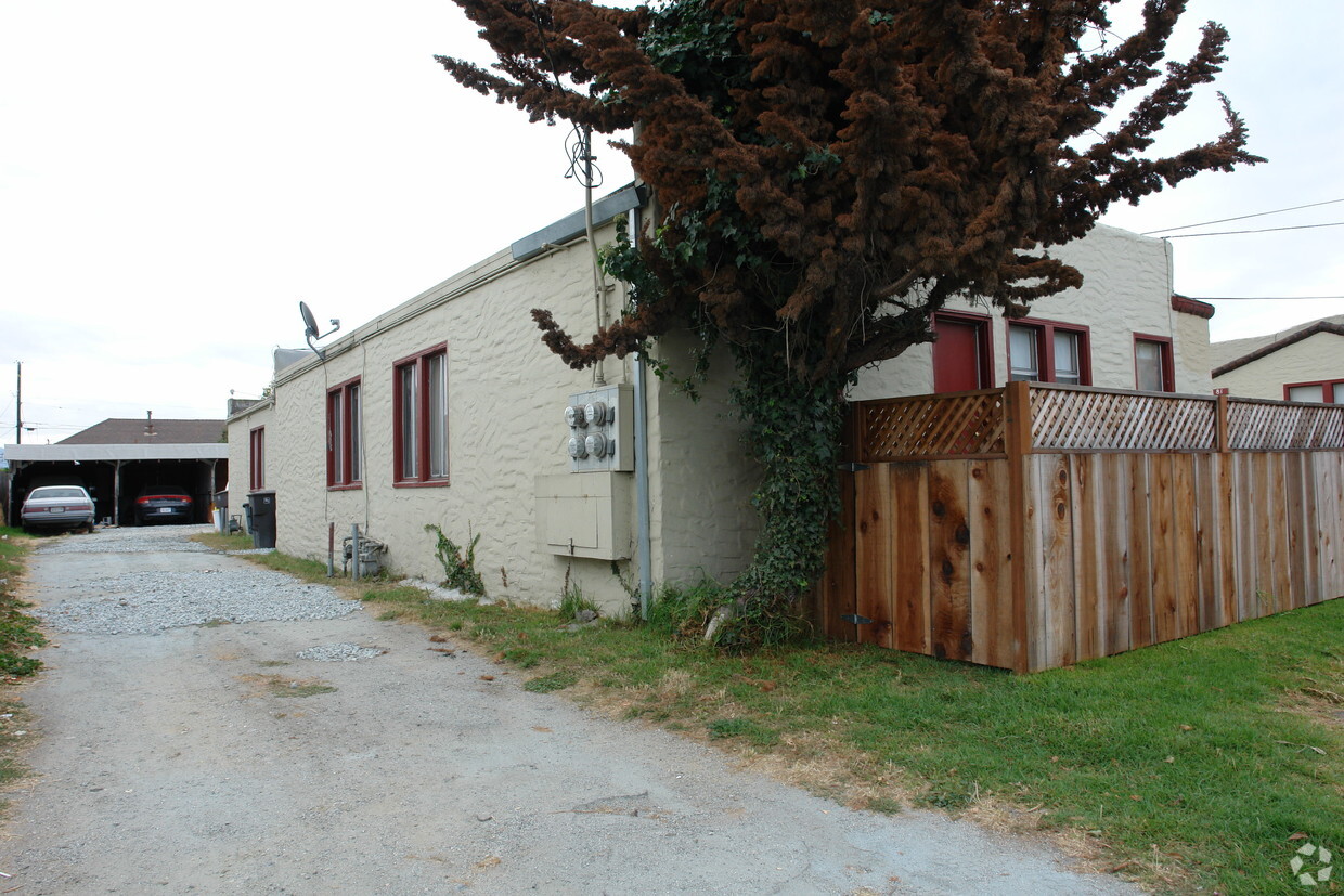 Building Photo - 79 West St