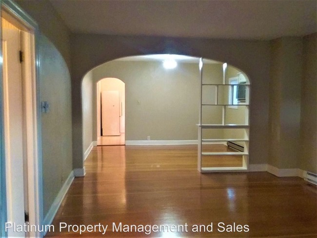 Building Photo - 2 br, 2 bath House - 213 Washington Street