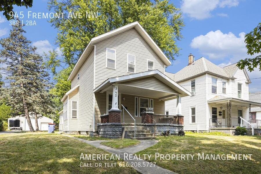 Foto principal - 945 Fremont Ave NW