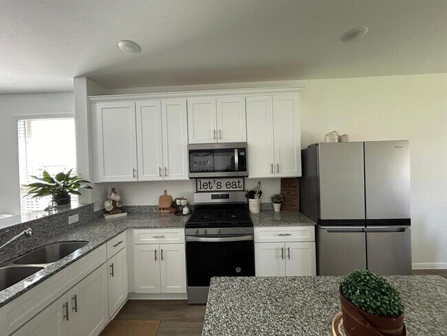 Building Photo - 21122 Sherrell Bay Dr
