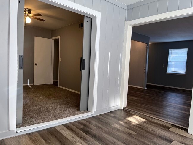 Foto del edificio - 6700 N Meridian Ave