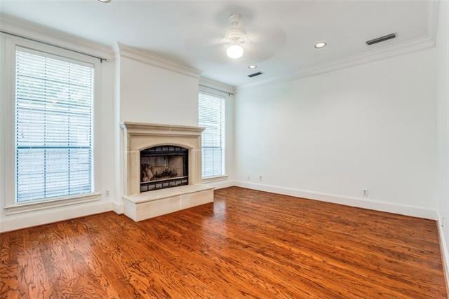 Building Photo - 3537 Normandy Ave