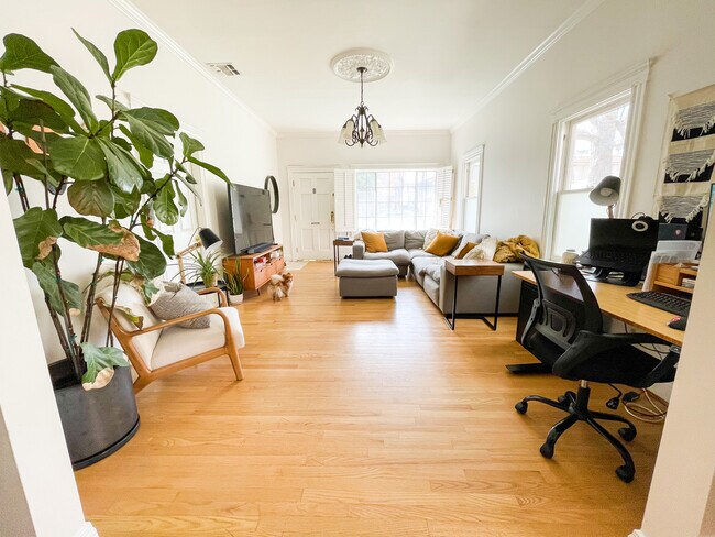 living room - 703 Mira Monte Pl