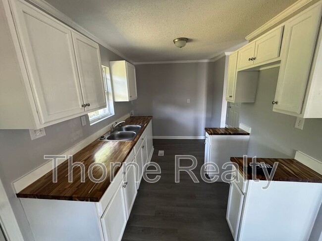 Foto del edificio - 515 E Wilson St