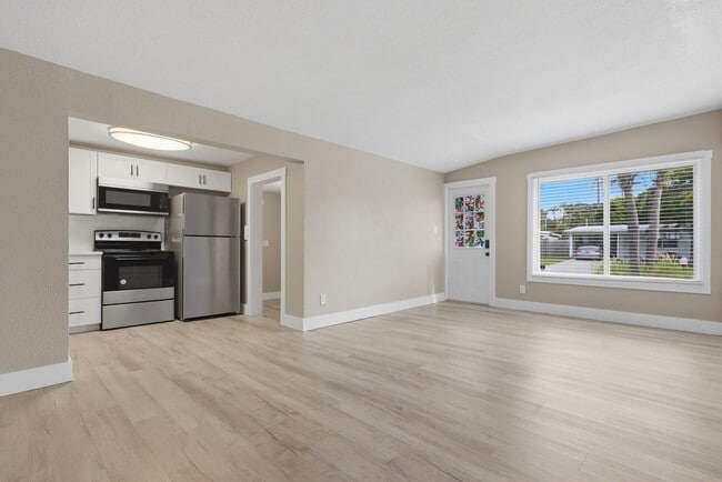 Photo - 10568 117 Dr N (Largo, FL) House