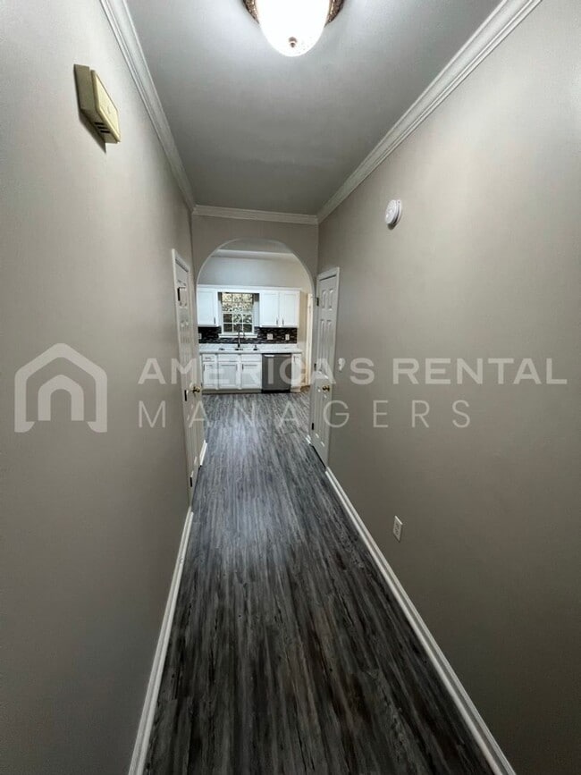 Building Photo - Townhome For Rent In Pelham,AL...Available...