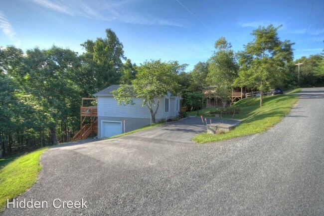 Building Photo - 1286 Snaggy Mountain Blvd