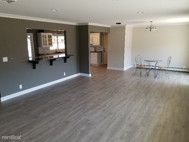 Building Photo - 5 br, 3 bath House - 13385 Kenmar Ct
