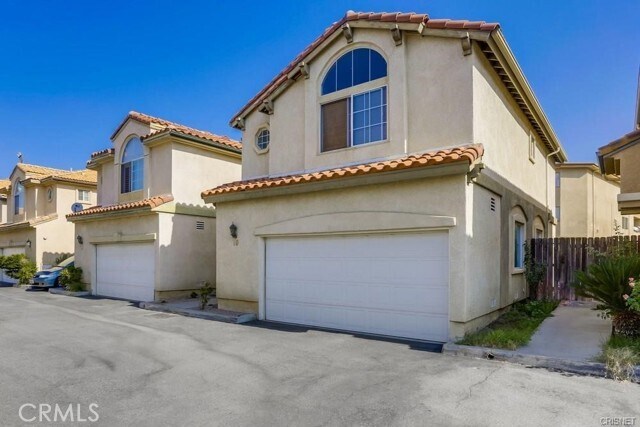 Foto del edificio - 13775 Glenoaks Blvd